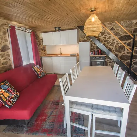 Duplex De Piedra & Relax Valoiro